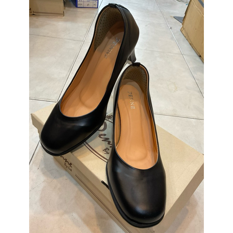 รองเท้าPENNEรองเท้าคัทชู