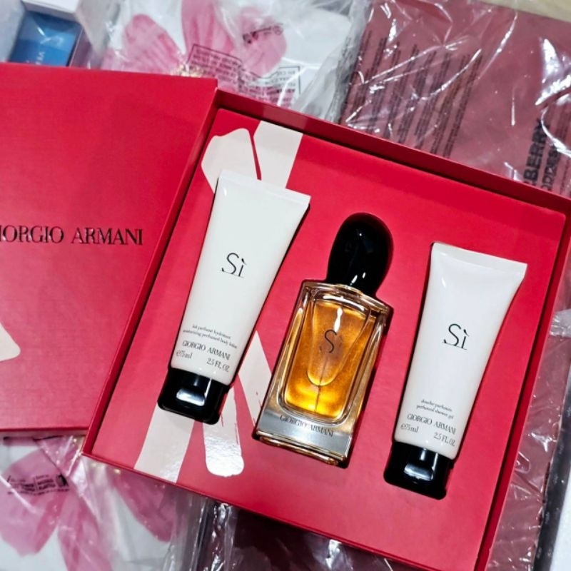 SET GIORGIO ARMANI SI EDP ▪︎ น้ำหอม 100 ml.▪︎ Si EDP Body Shower Gel 75 ml.▪︎ Si EDP Body Lotion 75 