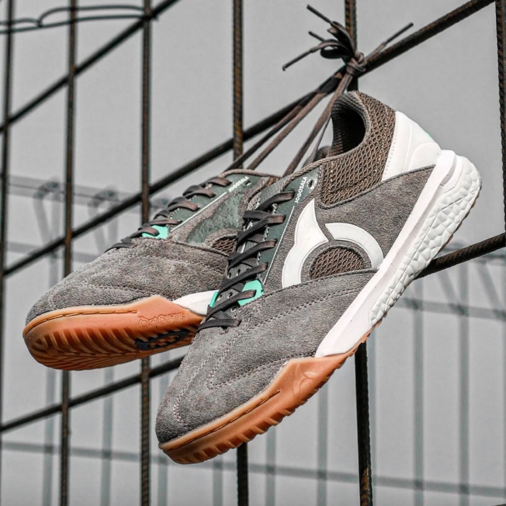 (สินค้าพร้อมส่งในไทย) รองเท้าฟุตซอลตัวท็อปชุดโฟมกันกระแทก3 ชั้น ลิขสิทธิ์แท้จากอินโดนิเซีย ORTUSEIGH