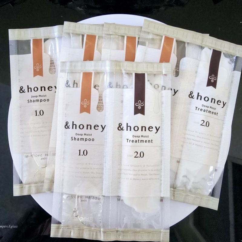 New &Honey Deep Moist Shampoo (10ml) and Treatment (10g)