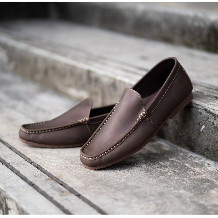 Verns Leather รองเท้า Slip on หนังแท้ 100% รุ่น V292 พื้นยางดิบ เย็บพื้นเพิ่มความแข็งแรง มี 3 สี