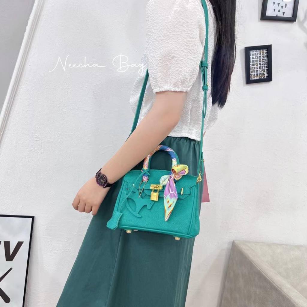 กระเป๋าถือสะพายข้างคลอสบอดี้ รุ่น BK20cm (8นิ้ว) สาย 1เส้น