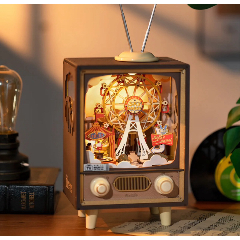 Rolife Sunset Carnival DIY Music Box 3D Wooden Puzzle AMT01 English version [พร้อมส่ง]