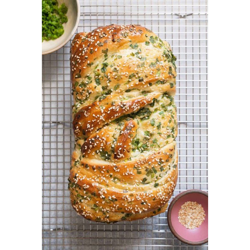 ขนมปังโฮลวีทผสมผสานผักโขม+แคล+วอเตอร์เกสใบเขียว ธัญพืชมากกว่า10ชนืด500กรัม