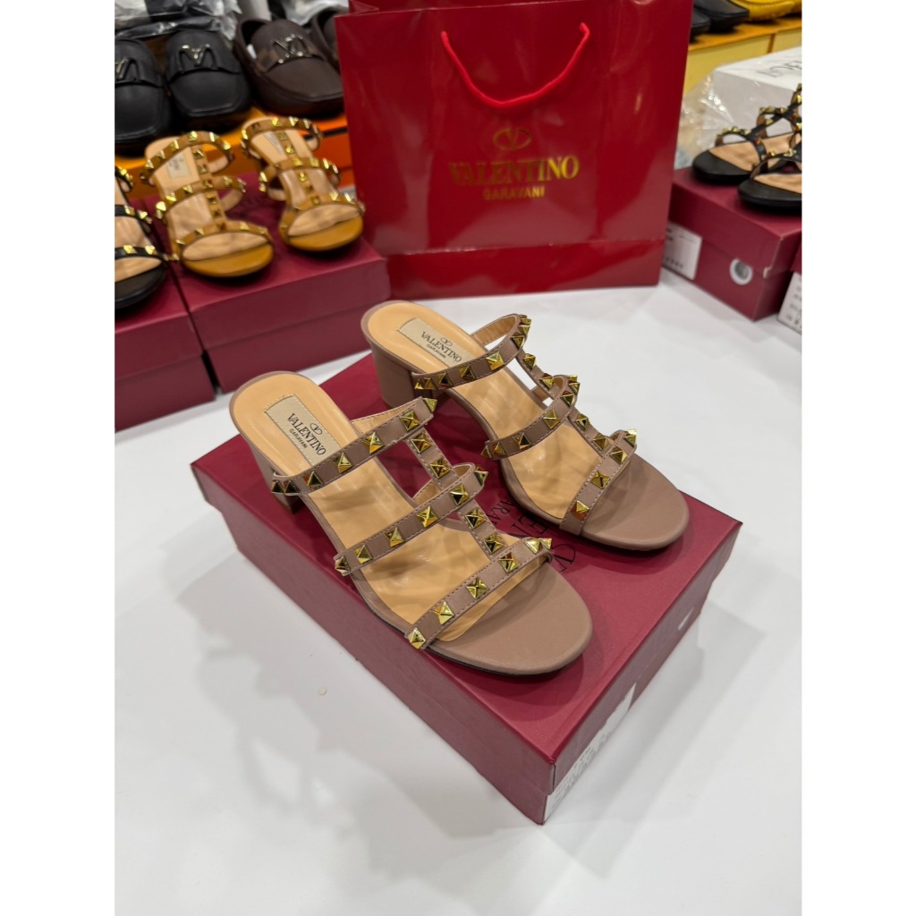 รองเท้ามีส้นผู้หญิง Valentino เกรด Hi end มีไซส์ 36-41