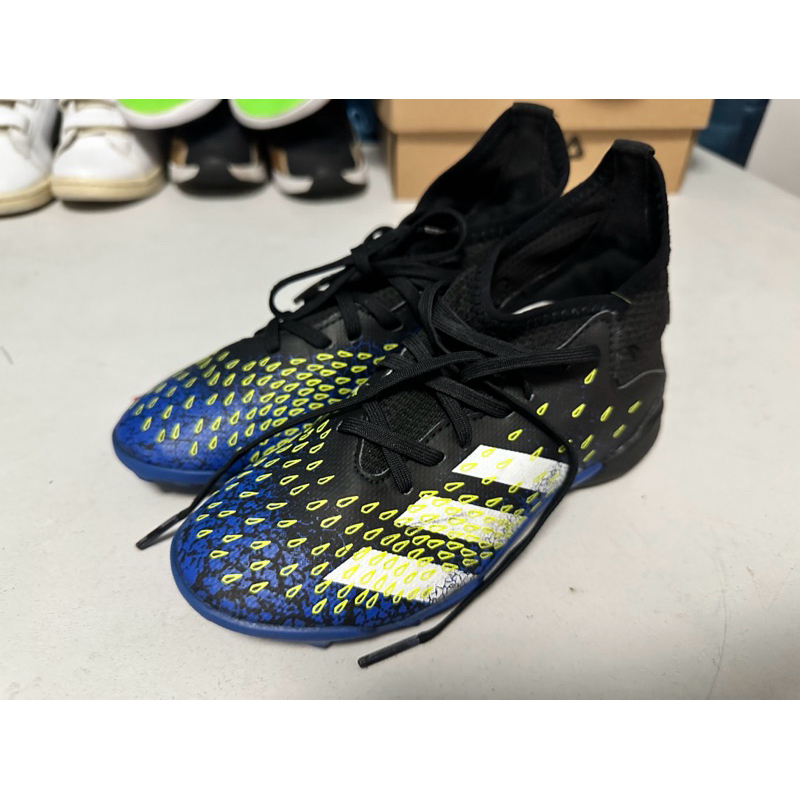 [มือสอง] รองเท้าฟุตบอลเด็ก Adidas ไซด์ 19.5 CM
