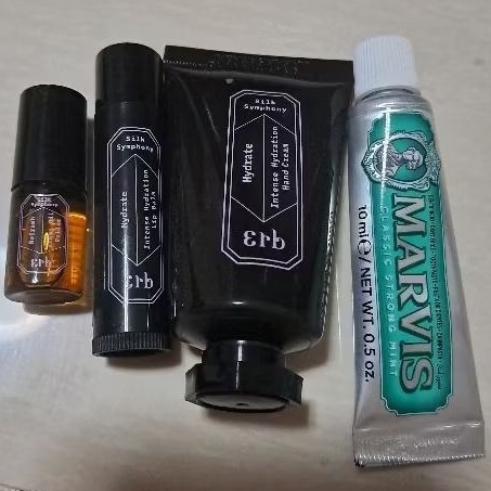 Travel Set Sirivannavari/Erb: แฮนด์ครีม,ลูกกลิ้งอโรม่า,ลิปบาล์ม,ยาสีฟันMarvis