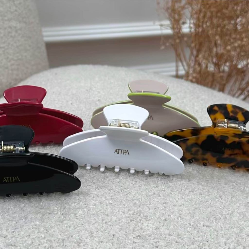 Atipashop - INA HAIR CLIP กิ๊บหนีบผม มีหลายสี สกรีนโลโก้