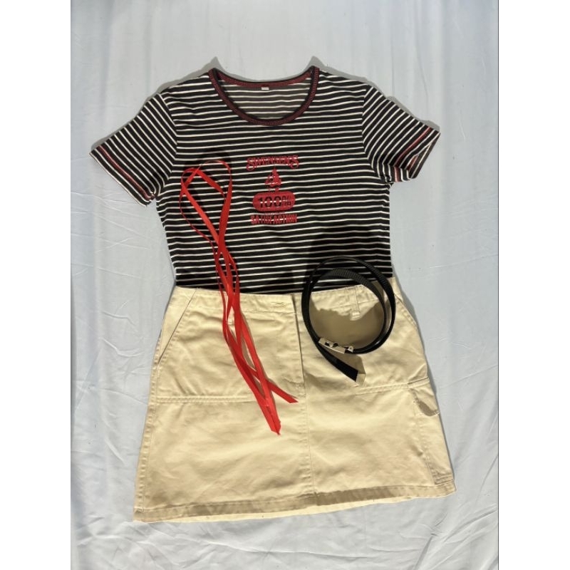 ชุดพนักงาน swensen's