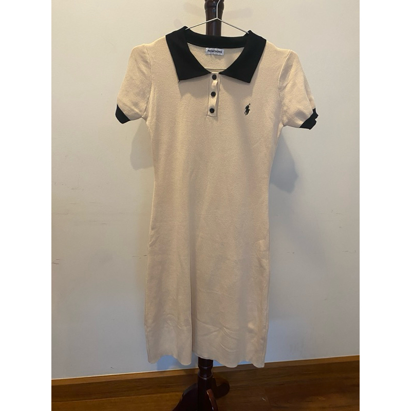 ส่งต่อ เดรสไหมพรม phomthong มือ1