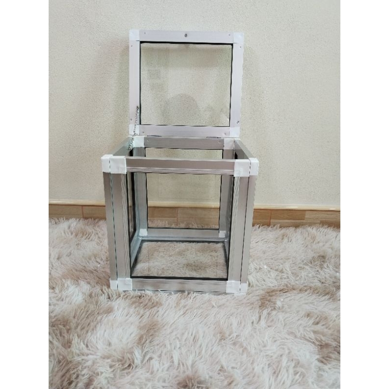 ส่งฟรี ส่งด่วน ตู้ลูกชิ้นตู้ผลไม้ กดสั่งครั้งละ 1 โล่ง30 ขนาด30*30*27ซม.