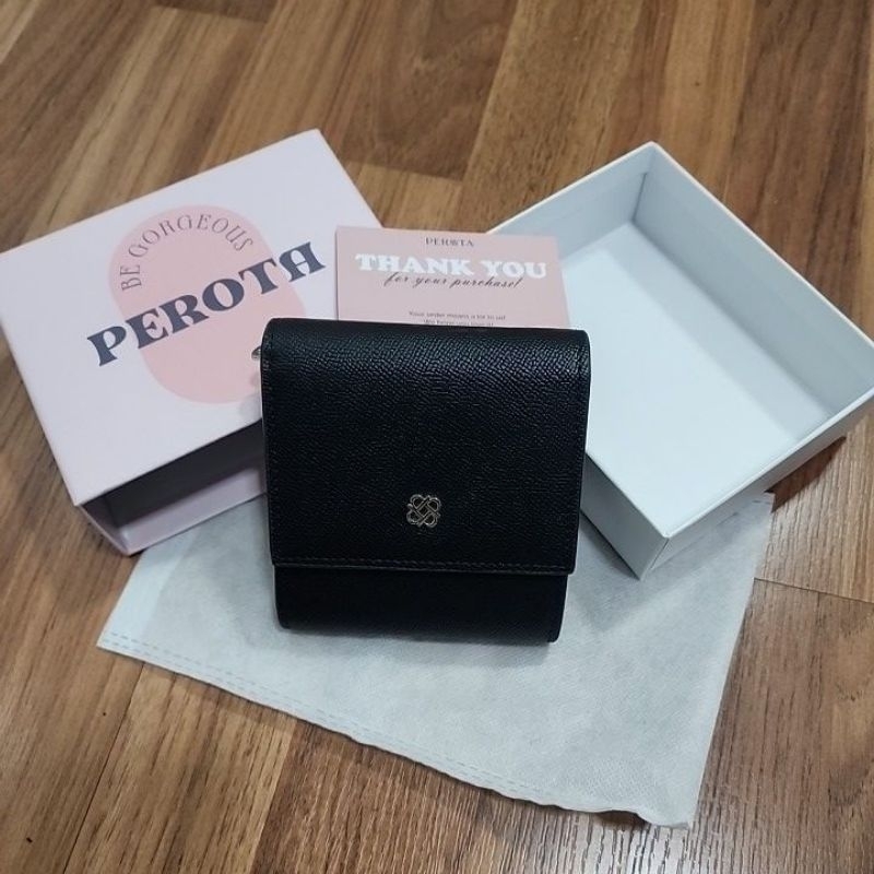 ส่งต่อกระเป๋าสตางค์perota