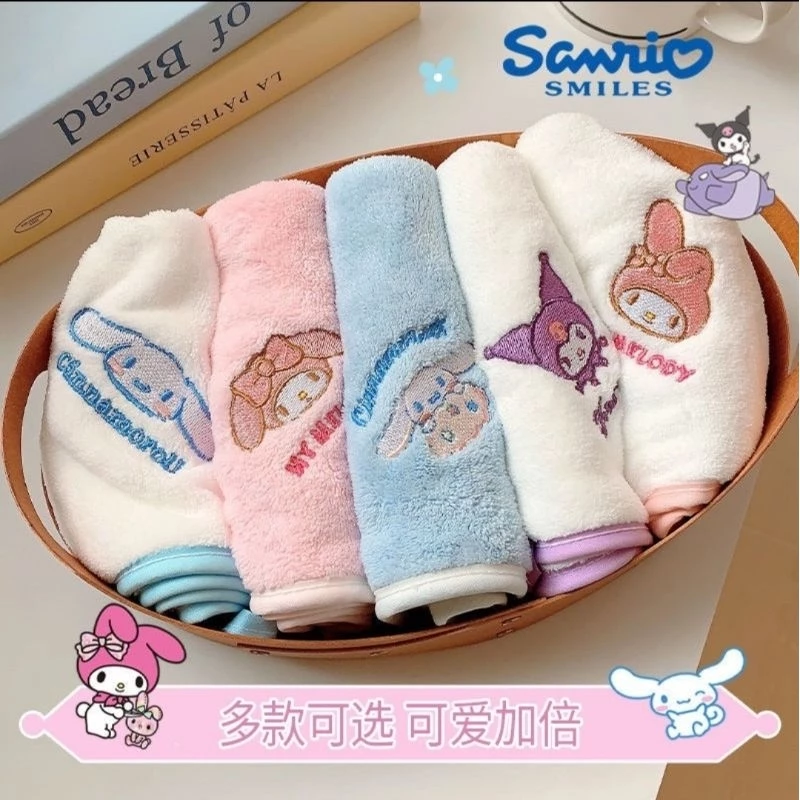 พร้อมส่ง 1เซ็ตได้ 5 ผืน *คละลาย* ผ้าเช็ดหน้า ผ้าเช็ดมือ ลายการ์ตูน sanrio น่ารักมาก ล็อตใหม่ ถุงซิป สกรีนลาย