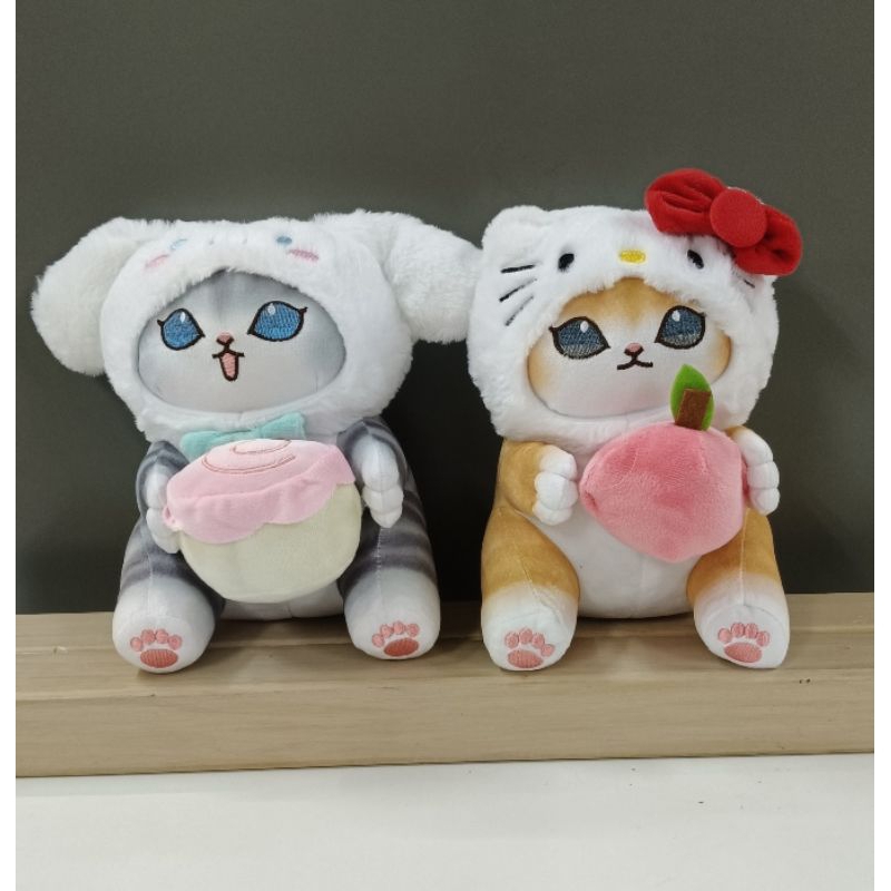 ตุ๊กตาน้องแมวใส่ฮูดขนาด 8 นิ้ว มี 2 แบบให้เลือกสะสม