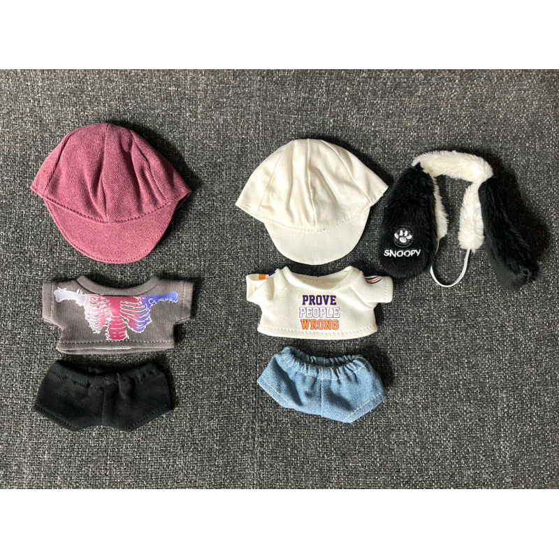 ชุดตุ๊กตา 10 cm cloth doll ชุดกระดูก ชุดหูหมา อี้ป๋อ wang yibo