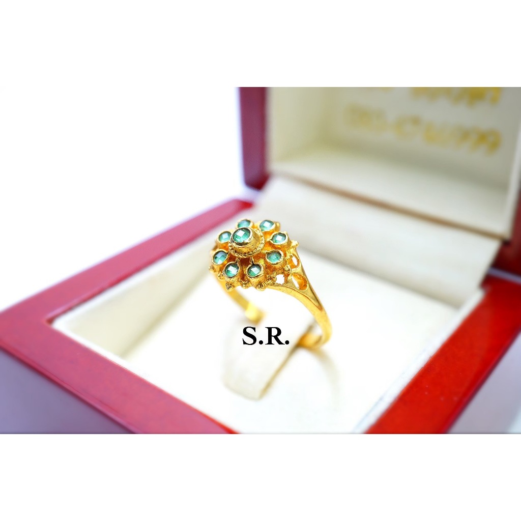 S.R. แหวนทองมรกตเพชรซีกโบราณ เม็ดละ 0.04 กะรัต ล้อมเพชรซีก น้ำ100 ขาวสวยไฟดี พร้อมใบรับรองสินค้า เคล