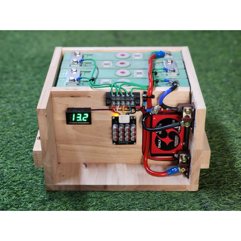 12v 100ah แบตลิเธียม ครบชุด BMS DALY แบตเตอรี่ LiFePo4 3.2v 100ah ใส่ Active Balance5A แบตโซลาร์เซลล