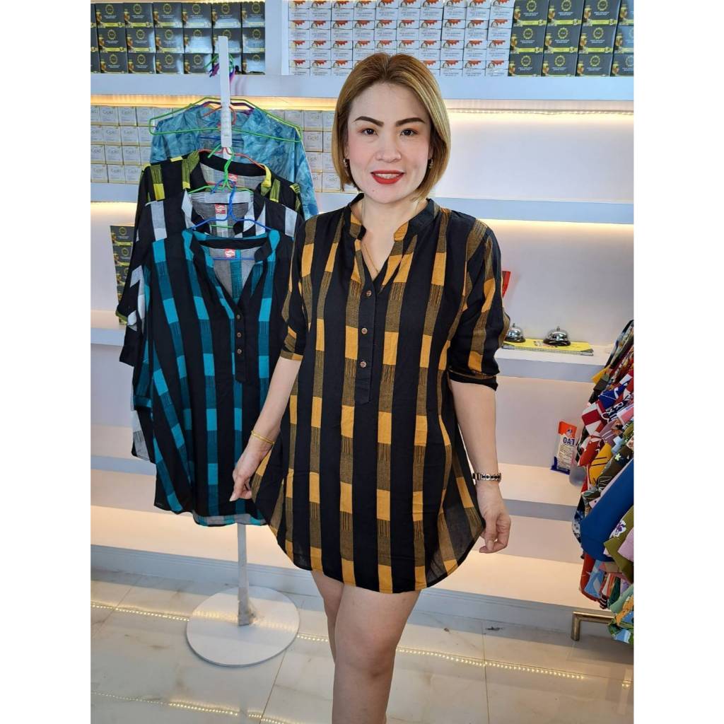 //เสื้อสาวอวบ//ช153//คอจีนสกอตผ้าไหมสปัน ฟรีไซส์38-46นิ้ว ยาว31นิ้ว หน้าผ้า46นิ้วราคา199บาท ราคา ถูกที่สุด ดีลบีเคเค