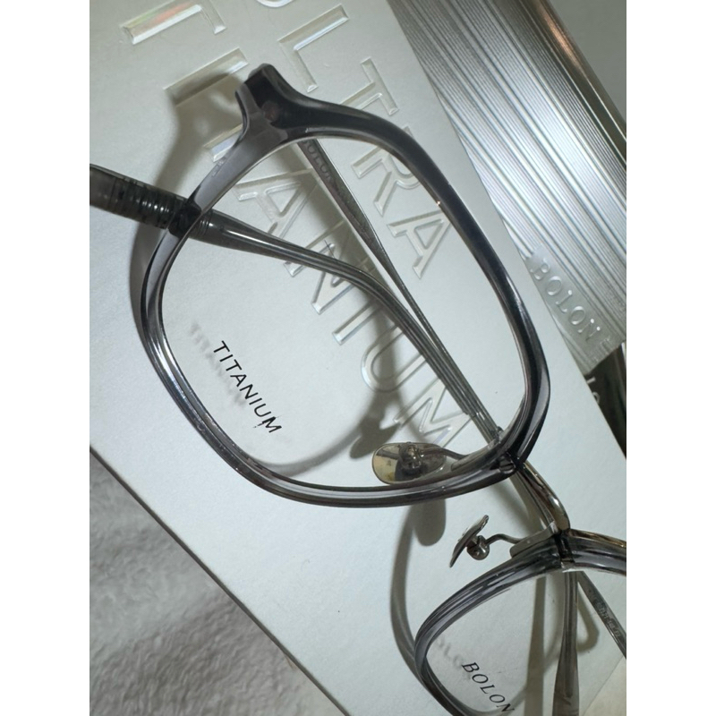 แว่นสายตา bolon bt6028 สีเทาเข้ม