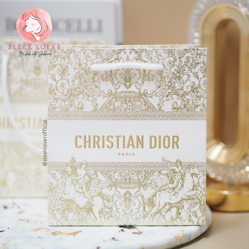 🔻พร้อมส่ง&แท้🔻ถุง Dior Holiday Cosmetic Paper Bag