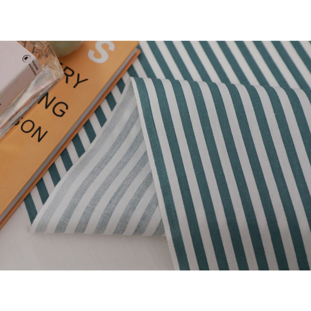 ผ้าคอตตอน 100% คอตตอนทอทวิล ผ้าหน้ากว้าง 1.6 เมตร ลายริ้วทาง