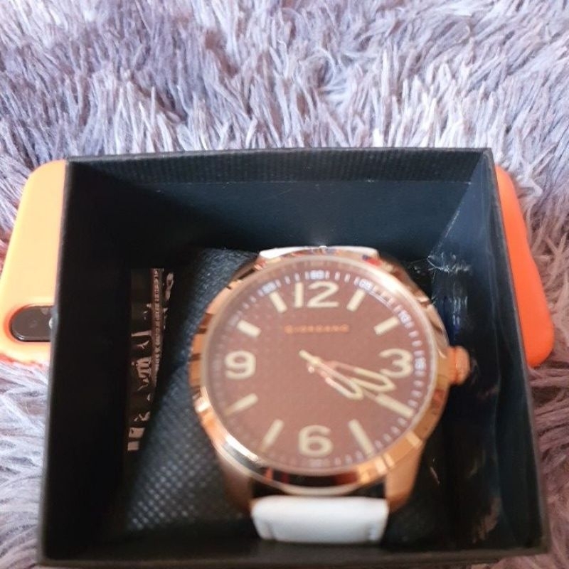 นาฬิกาแบรนด์เนม giordano มือสองสภาพสวย