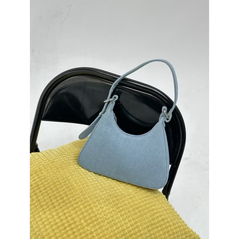 Quinn Bag สี light denim (kappa.bkk)