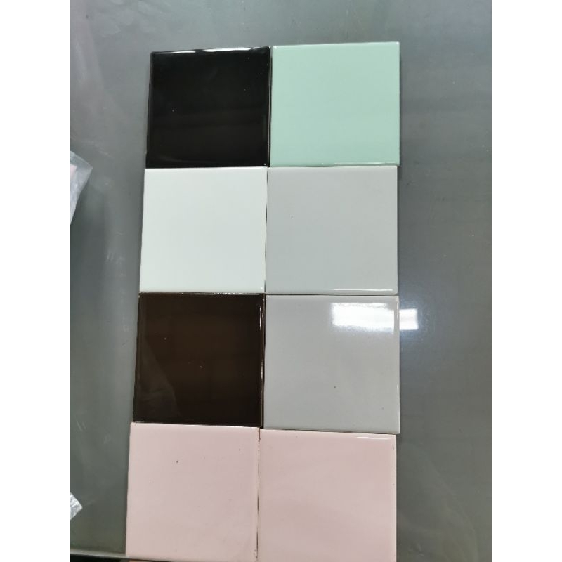 กระเบื้อง4"*4"สีพื้น ปูผนัง ขายเป็นชุด (1ชุด/10แผ่น)****กรุณาสั่งครั้งละไม่เกิน10ชุดเพื่อให้สะดวกต่อการขนส่ง***