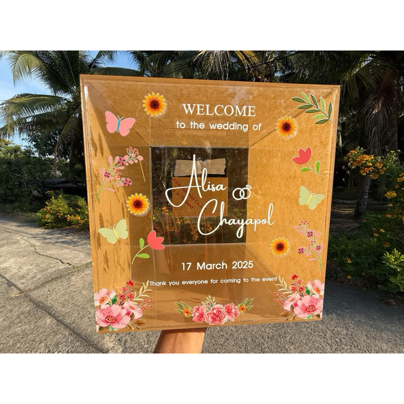 กล่องใสใส่ซองงานแต่ง ข้อความตกแต่งสกรีน UV ภาพสี