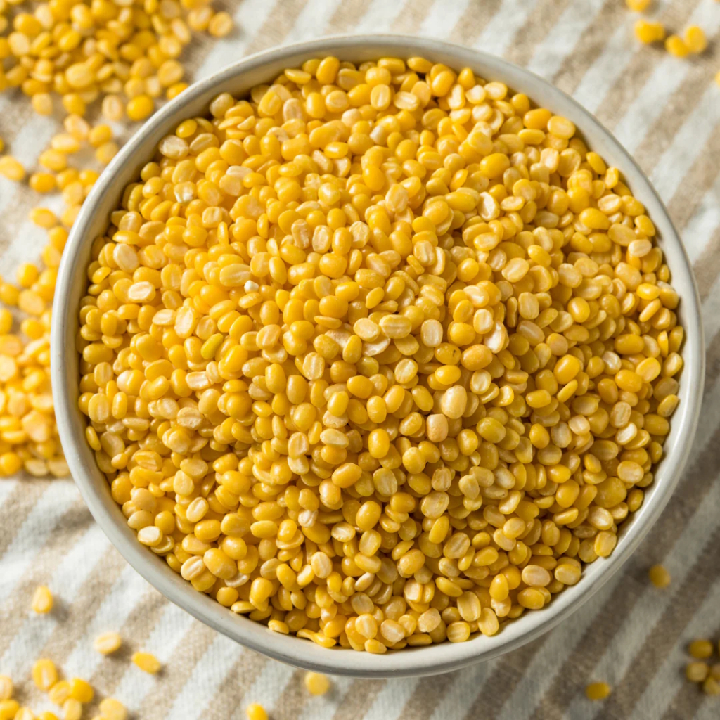 Yellow Moong Dal Mung Beans 500G. ถั่วมันเม็ดผ่าซีกเลาะเปลือก 500 กรัม (No Husk)