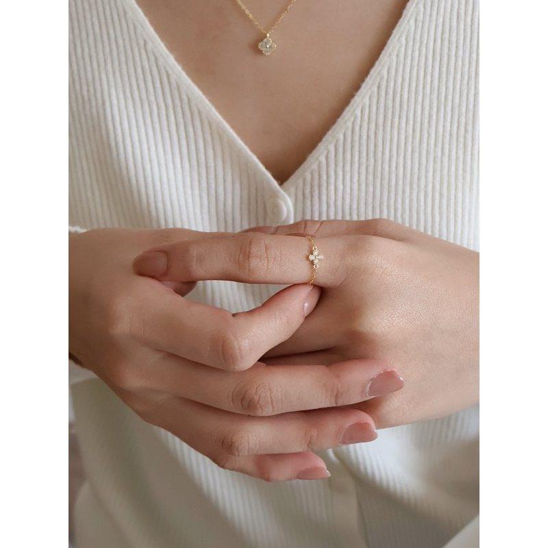 A.piece แหวนเงินแท้ [all silver 925] Fleur cubic soft ring