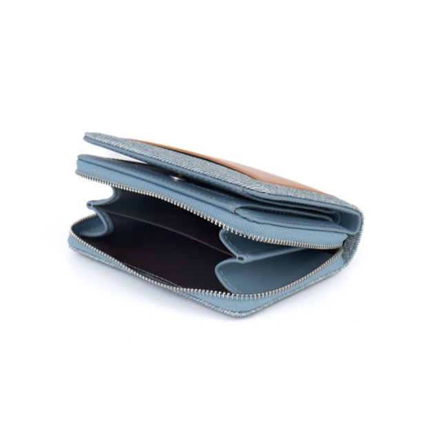 BESTER “Crunchy Wallet” มาพร้อมกล่อง