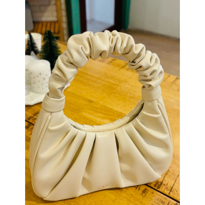 กระเป๋าถือ แบรน JW PEI ของแท้ซื้อตรงจากช็อป