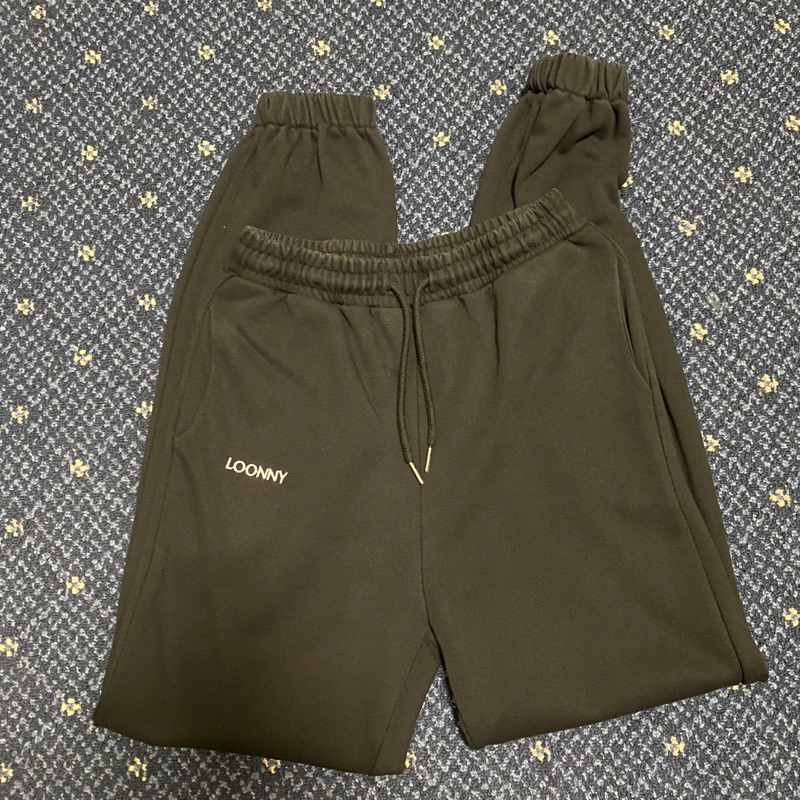 ส่งต่อกางเกง loonny store