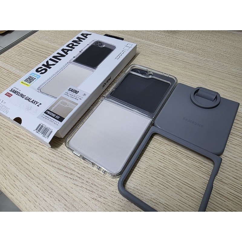 เคสใส slinarma for samsung galaxy Z Flip6 มือ2