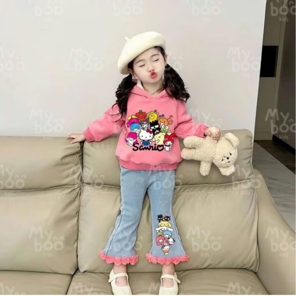 ชุดเซทยีนส์เด็กผู้หญิง เสื้อแขนยาวสีชมพูสกรีนลาย+กางเกงยีนส์ขายาวแต่งขนนุ่มๆปลายขา (พร้อมส่ง ส่งไว) ชุดแฟชั่นยีนส์สุดเทห