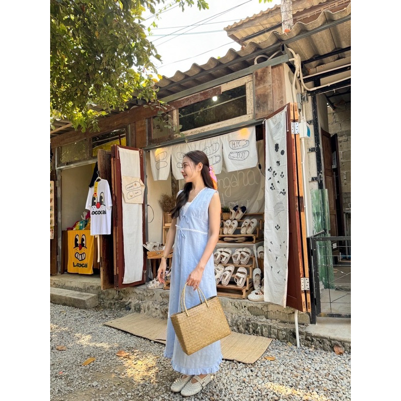 Jadoar dress 🍋เดรส4สี่ คอวีปักลูกไม้น่ารักตะโกนนน - รูปที่ 2