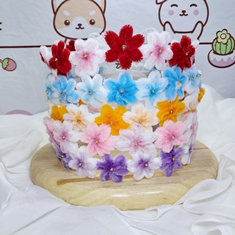 มงกุฎลวดกำมะหยี่แสดงความยินดี ปัจฉิม ของขวัญรับปริญญา