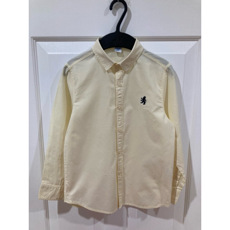 🍒เสื้อเชิ้ตเเขนยาวสีเหลืองAllZใส่ได้ทั้งเด็กผู้หญิงเเละเด็กผู้ชายsize6-7year🌸ขนาดรอบอก29นิ้วความยาวจ