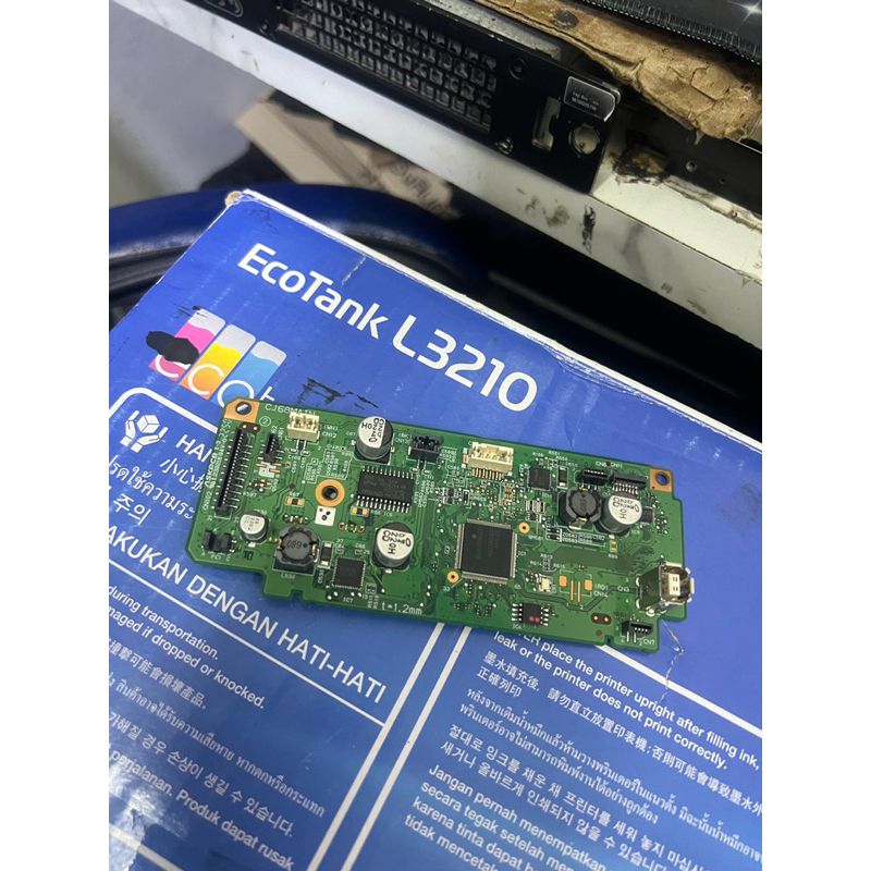 l3210 บอร์ดใหม่ยังไม่โดนไฟ  จากการแยกอะไหล่ขาย  ใหม่แน่นอน
