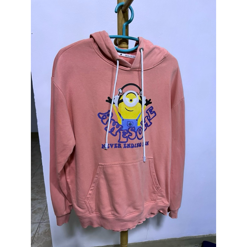เสื้อมือสอง เสื้อแขนยาว minions size : free size