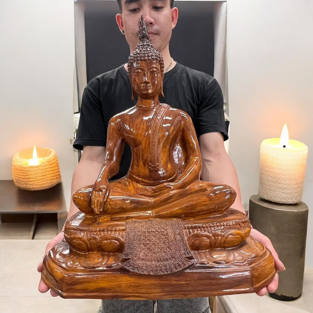พระสดุ้งมาร ลายไม้ ขนาดกว้าง 12 นิ้ว ผ่านการเข้าพิธีพุทธภิเษกเเล้ว
