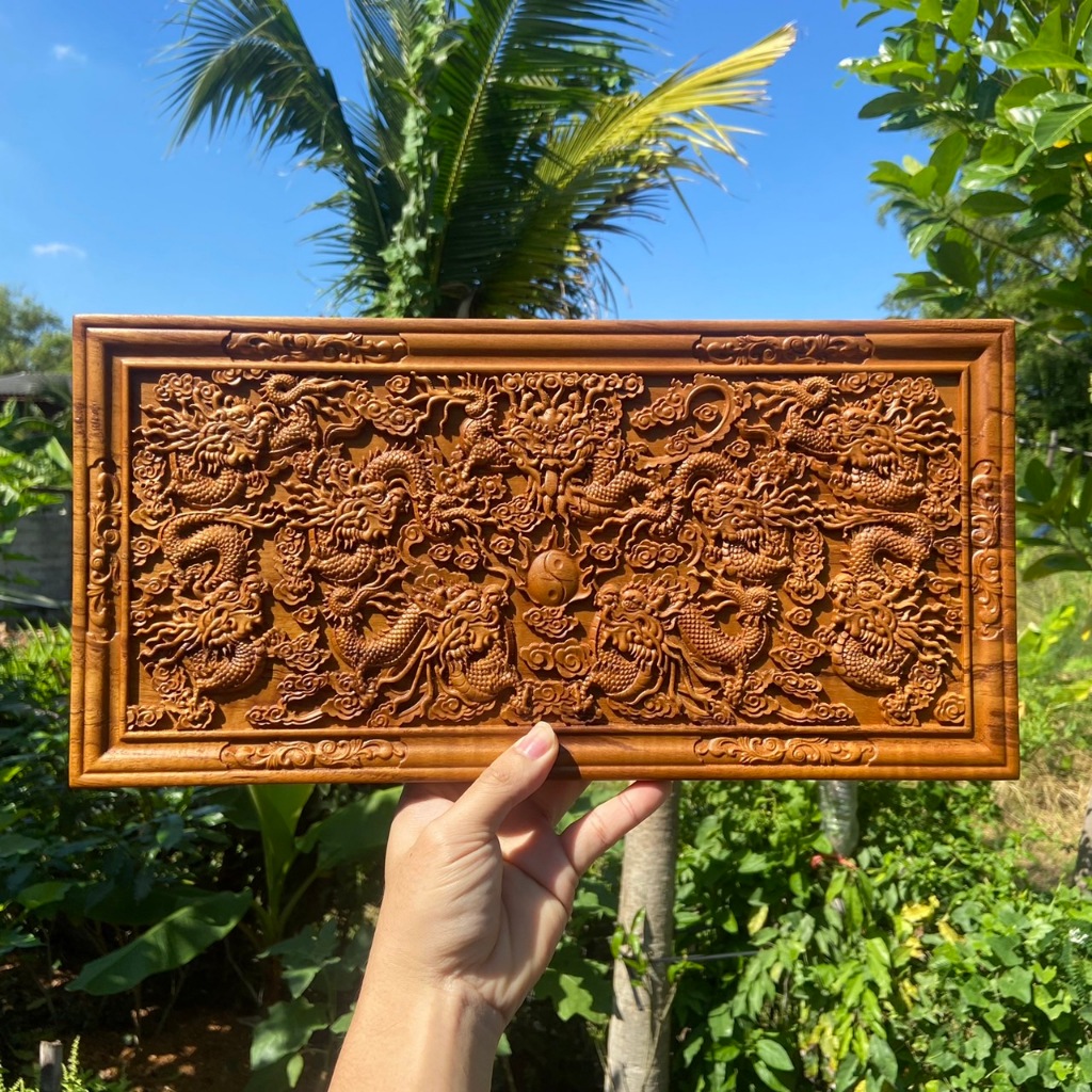 มังกรแกะสลัก ไม้สักแท้ ขนาด 20x40 CM