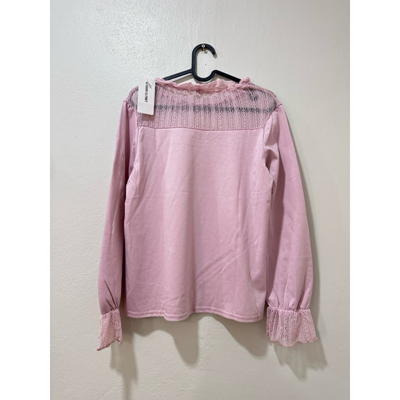 เสื้อผ้าคอตตอนแขนยาว แต่งลูกไม้ แบรนด์ AS KNOW AS PINKY สีชมพู ผ้าคอตตอนผสม อก34“ ยาว23”