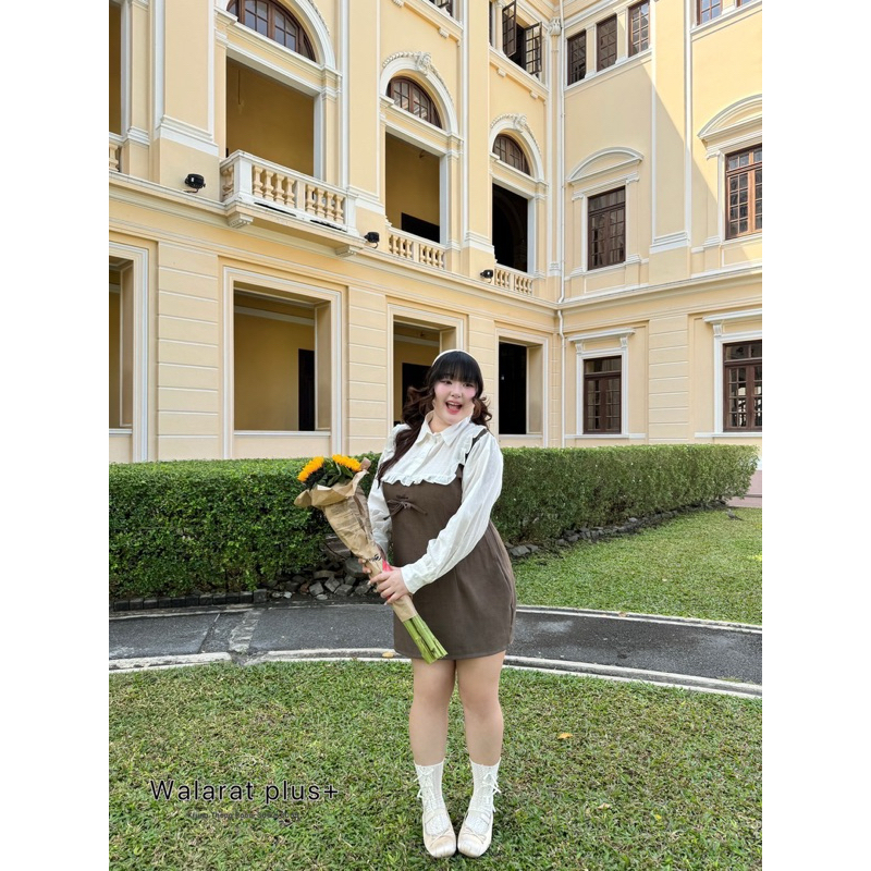 /WP/ มินิเดรสสาวอวบ ตัดแต่งคอเชิ้ต และแขน ระบายช่วงบน เข้ารูป สายเรียบหรู คุณหนู ห้ามพลาด #เสื้อผ้าไซส์ใหญ่ พลัสไซส์ - รูปที่ 3