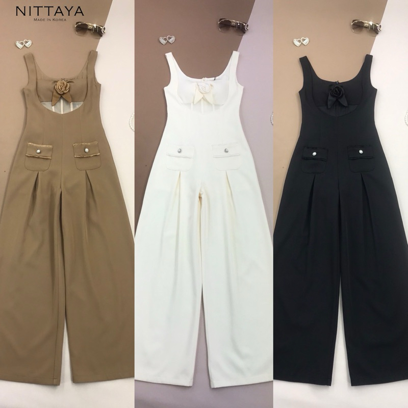 [NITTAYA] D2634 ชุดจั๊มกางเกงขายาวสายตะเกียบซีทรูช่วงอกกระเป๋าหน้าแต่งเข็มกลัดดอกไม้ ทรงสวยเข้ารูปใส