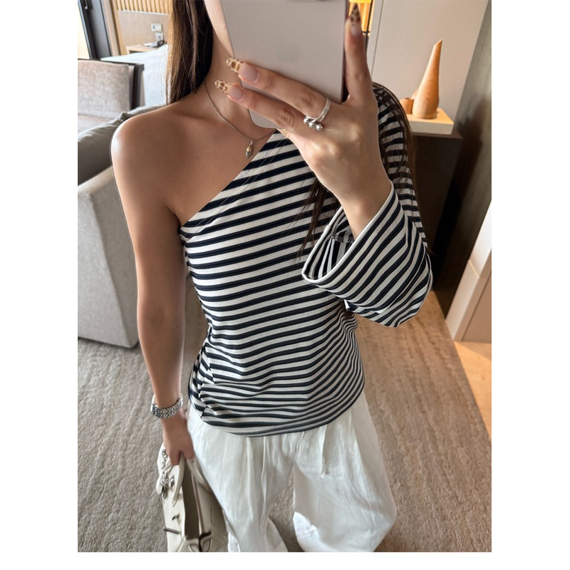 CIRA STUDIO - Top (pre-order)