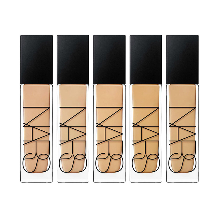 Nars Natural Radiant Longwear Foundation 30ml. นาร์ รองพื้นเนื้อบางเบา สำหรับผิวหน้า