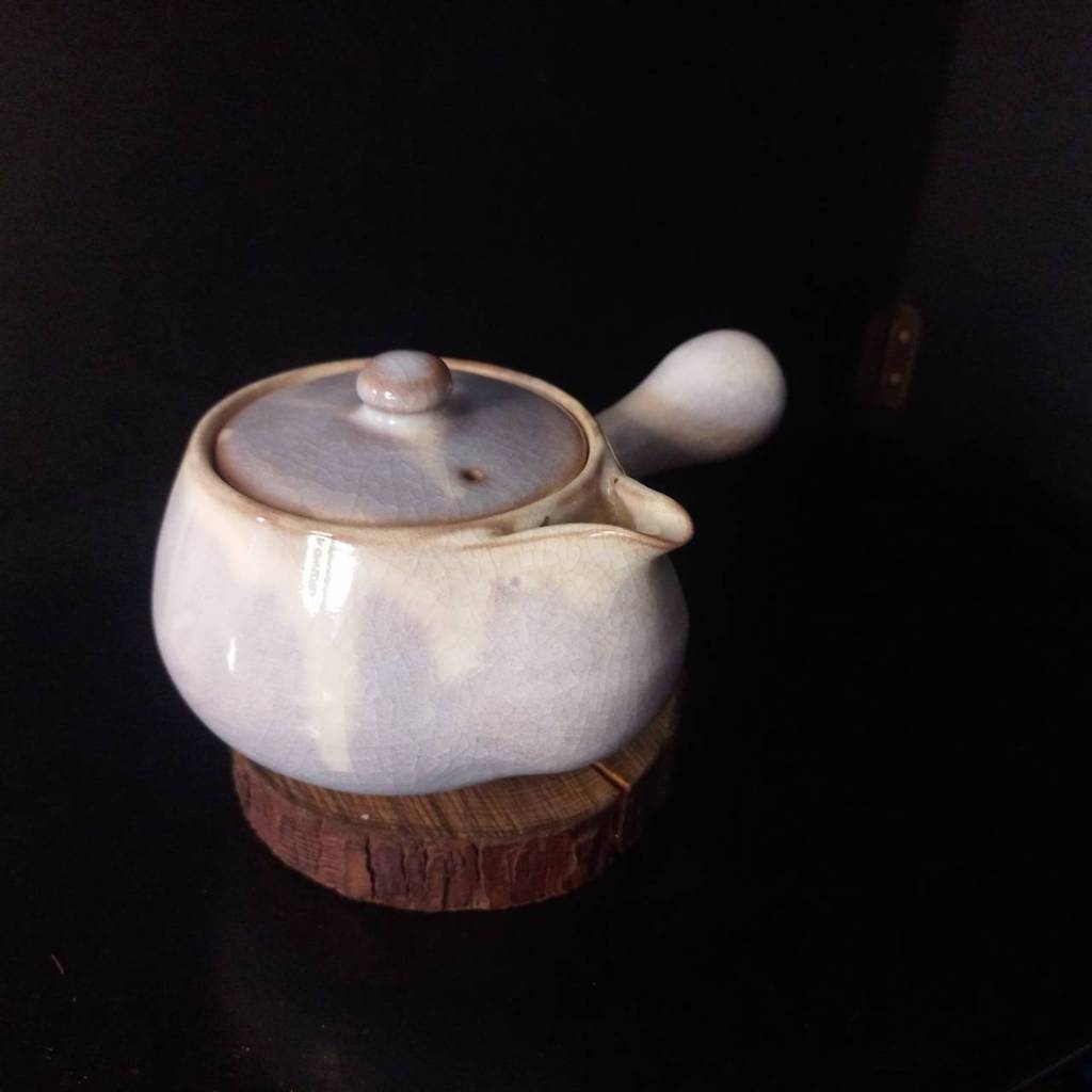 Kyushu Hydrangea Hagi Ware Huahin Teapot Tea Ceremony Utensil ใหม่ สวย แปลก สีม่วง  จุ 370 ml.