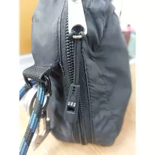 URG Whistle Zipper Pulls นกหวีดหัวซิป วัสดุพลาสติก แข็งแรงไม่แตกหักง่าย น้ำหนักเบามาก ใช้ติดกระเป๋าเป้น้ำ กิจกรรมoutdoor